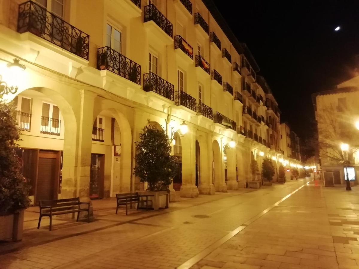 Apartamento Turistico Santiago Logroño Esterno foto